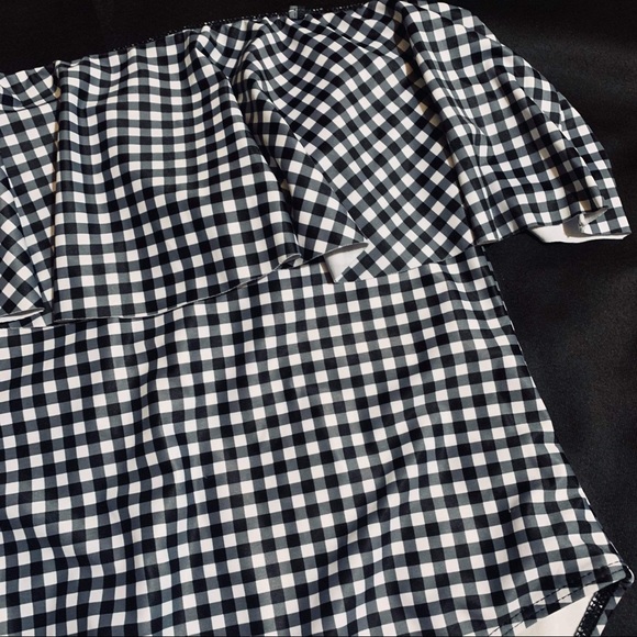 Plaid, off shoulder one piece swimsuit size 1X - K - Picture 4 of 4